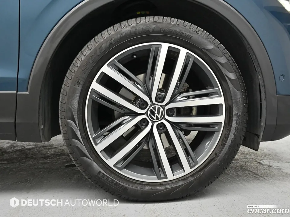 Volkswagen Tiguan 2.0 TDI 2024 — миниатюра 2