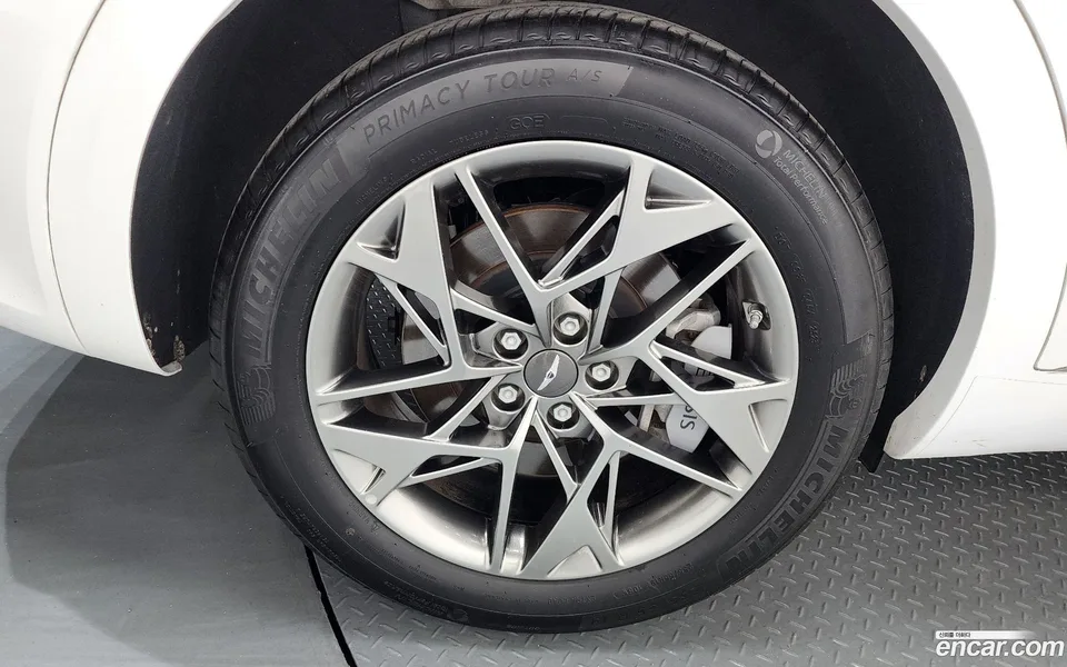 Genesis GV70 2.5T 2WD 2023 — миниатюра 5