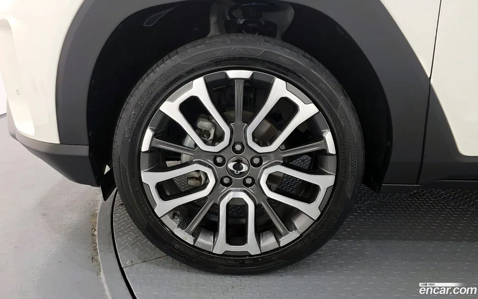KG Mobility Torres 1.5 2WD 2023 — миниатюра 2