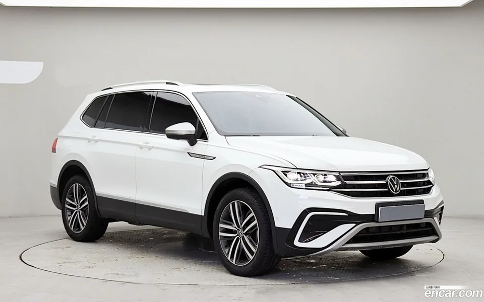 Volkswagen Tiguan 2.0 TSI 4 2022 — миниатюра 3