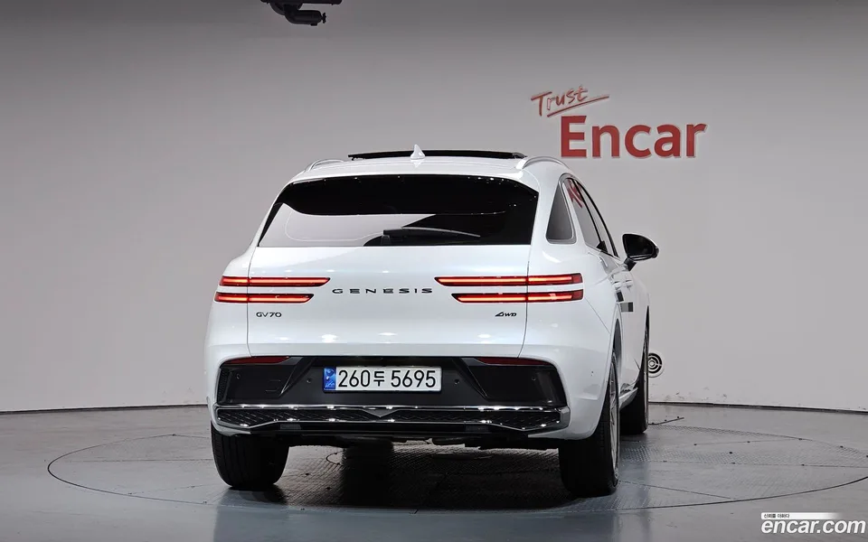 Genesis GV70 2.5T AWD 2024 — миниатюра 4