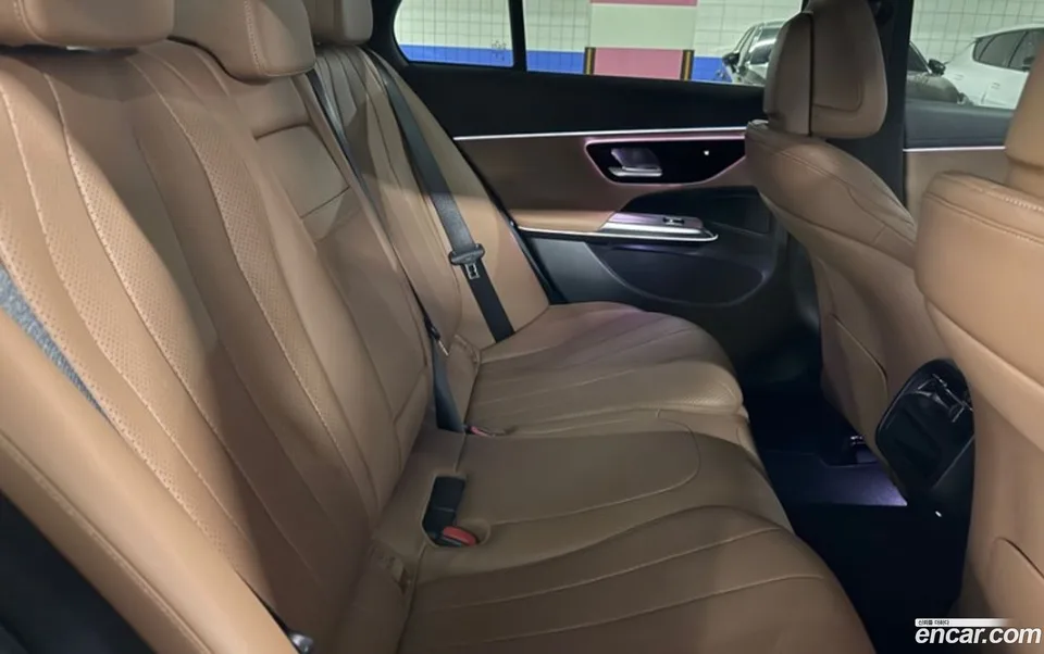 Mercedes-Benz E-Class E200 2024 — миниатюра 2