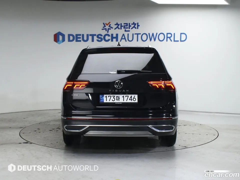 Volkswagen Tiguan Allspace 2.0 TSI 2024 — миниатюра 4