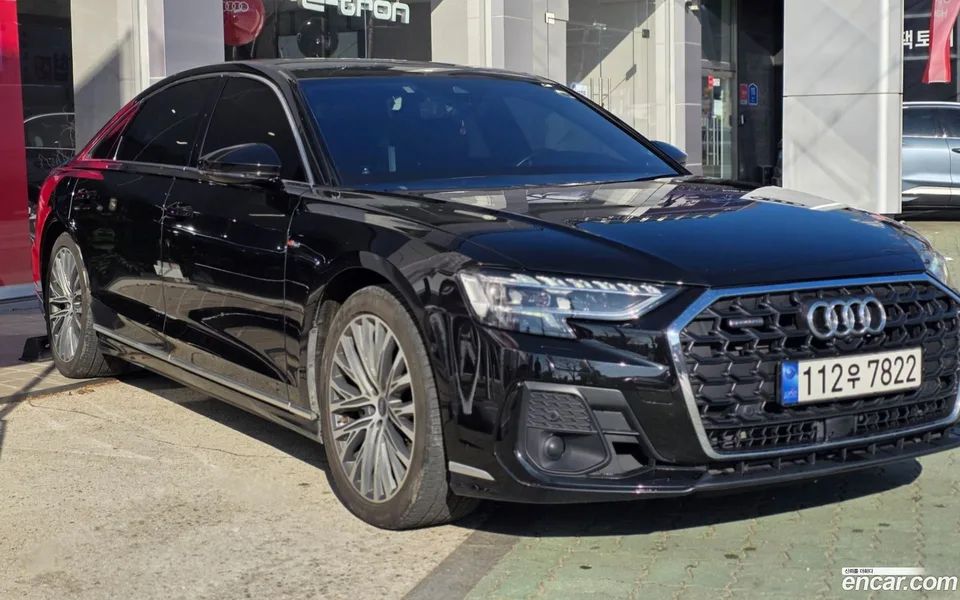 Audi A8 55 TFSI LWB 2022 — фото 1, купить с доставкой в Москву
