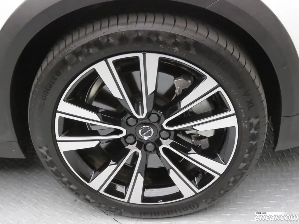 Volvo V60 Cross Country B5 AWD 2026 — миниатюра 5