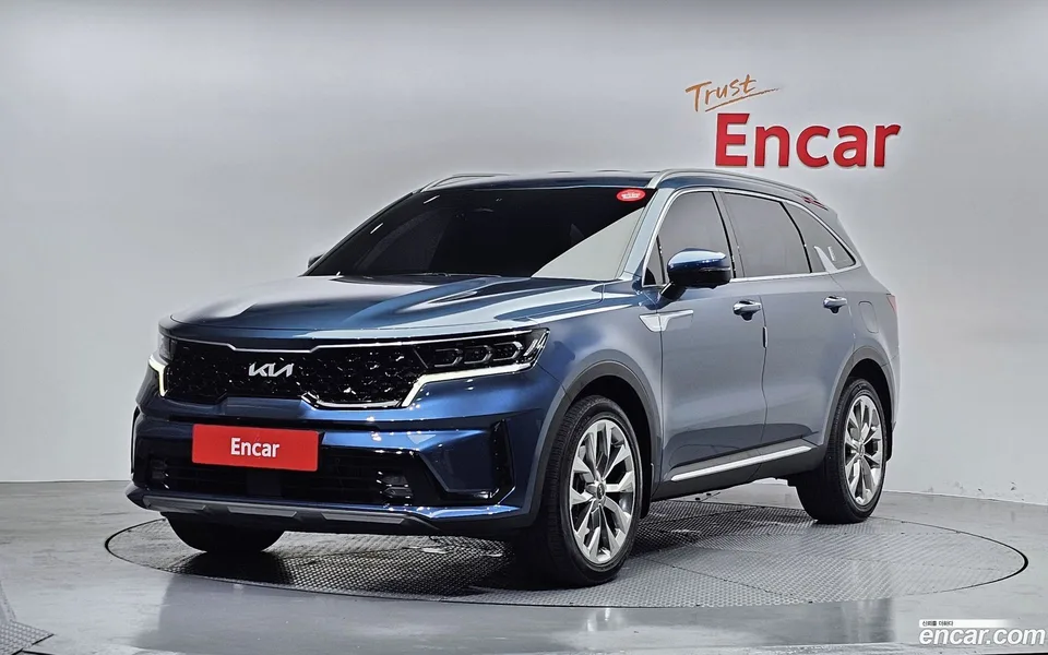 Kia Sorento 2.5T 2WD 2022 — фото 1, купить с доставкой в Москву