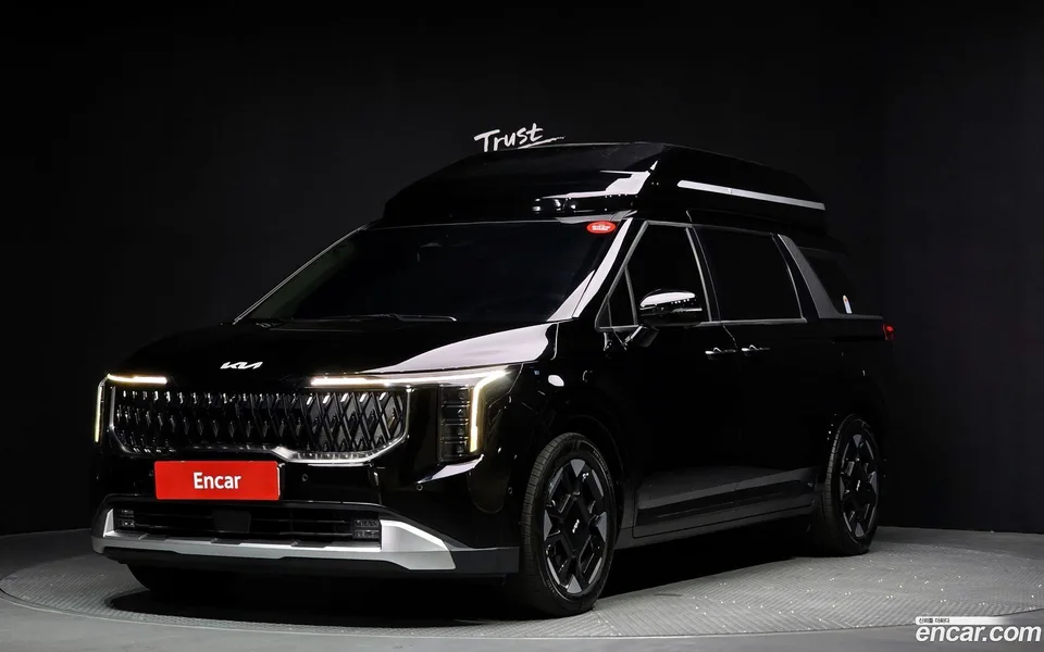 Kia Carnival 9 2023 — фото 1, купить с доставкой в Москву
