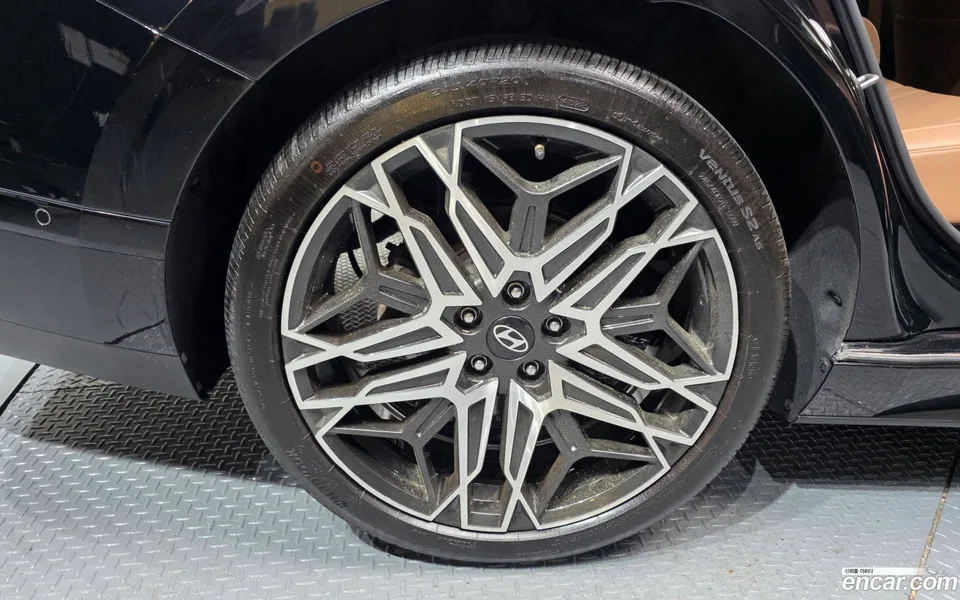 Hyundai Grandeur Hybrid 2023 — миниатюра 2