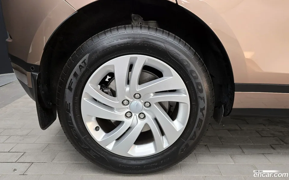 Land Rover Range Rover Evoque P250 S 2025 — миниатюра 5