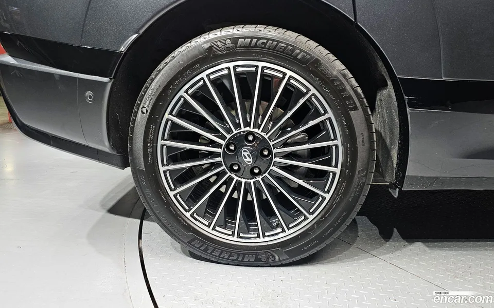 Hyundai Ioniq 9 AWD 2025 — миниатюра 2