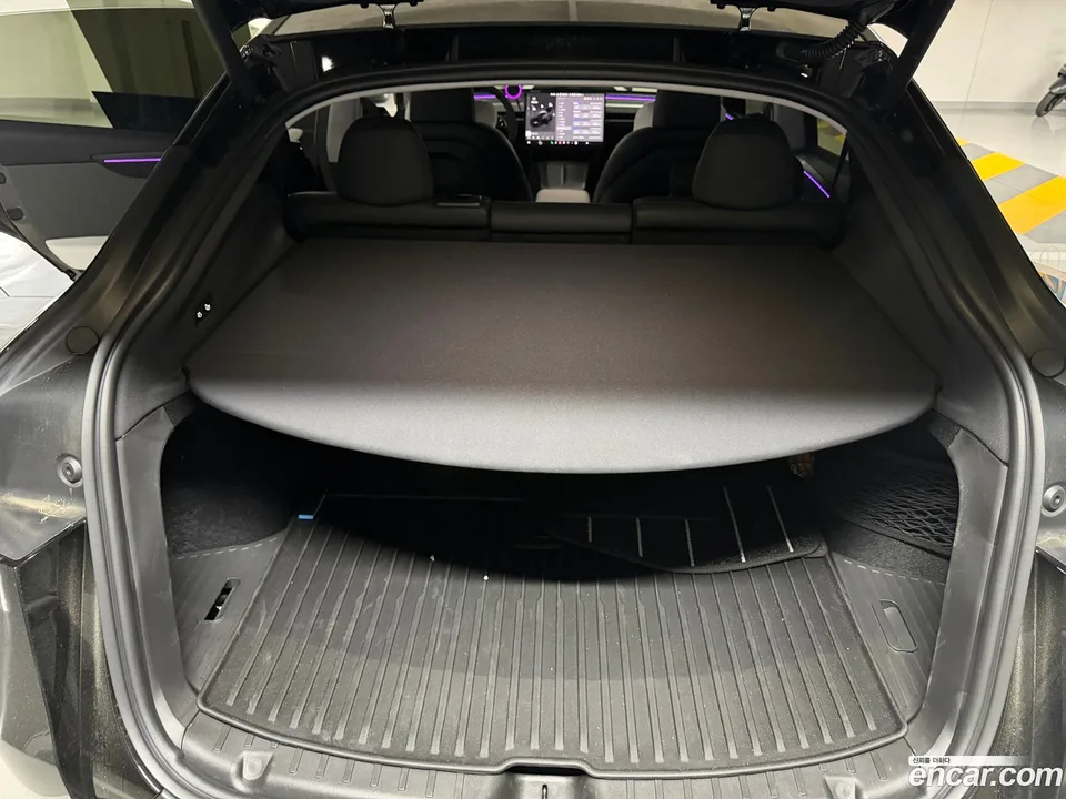 Tesla Model Y RWD 2025 — миниатюра 4
