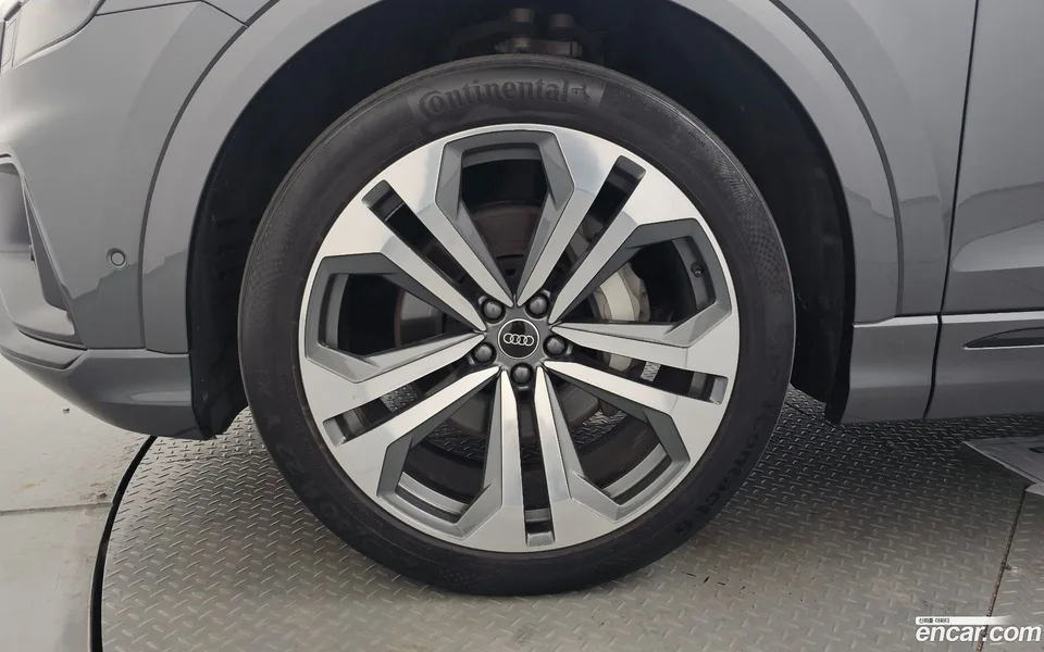 Audi Q8 (4M) 55 TFSI 2023 — миниатюра 5