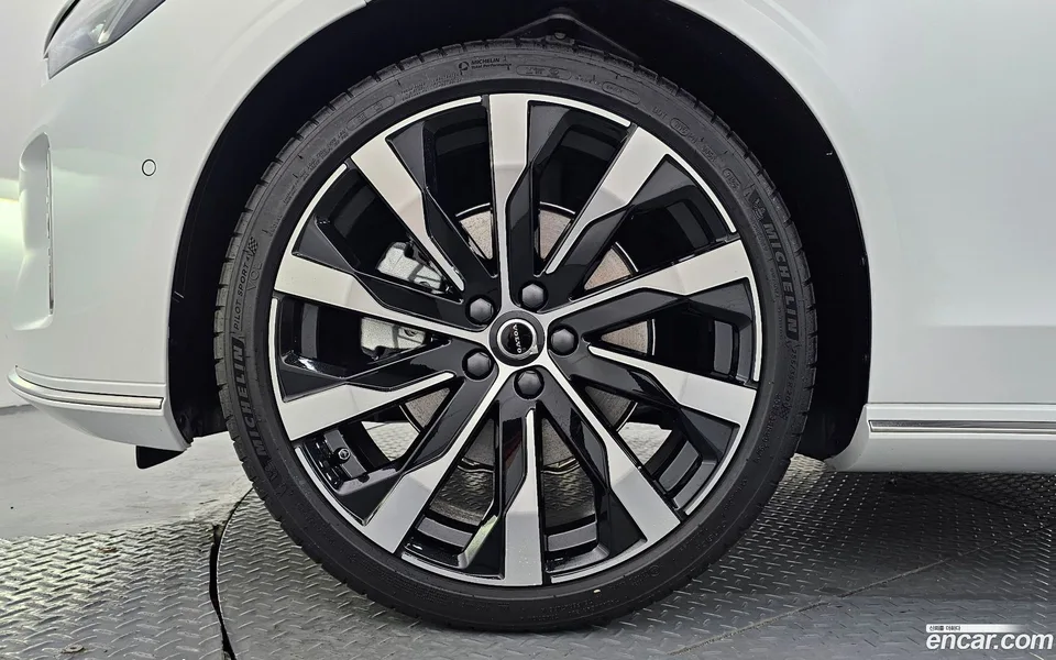 Volvo S90 B5 2025 — миниатюра 5
