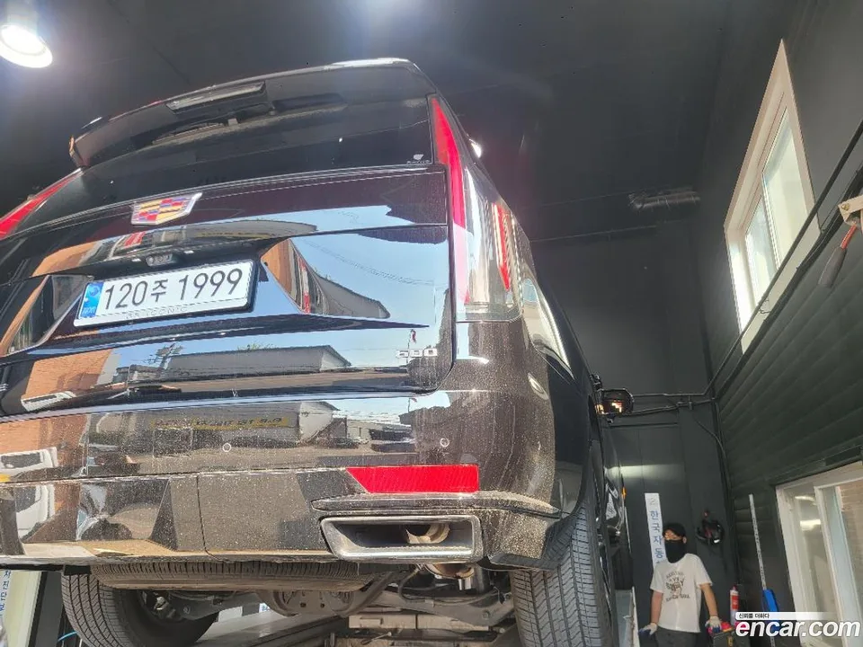Cadillac Escalade 6.2 ESV 2024 — миниатюра 2