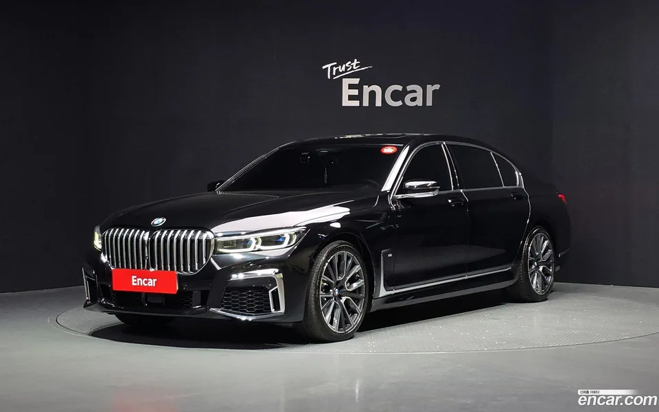BMW 7 Series 730Ld xDrive M 2022 — фото 1, купить с доставкой в Москву
