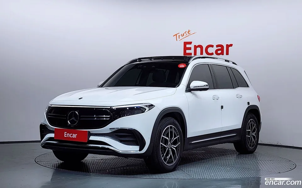Mercedes-Benz EQB EQB300 4MATIC AMG 2024 — фото 1, купить с доставкой в Москву