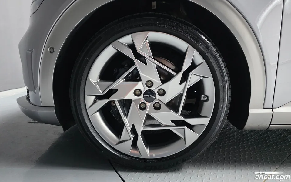 Genesis GV60 AWD 2023 — миниатюра 2