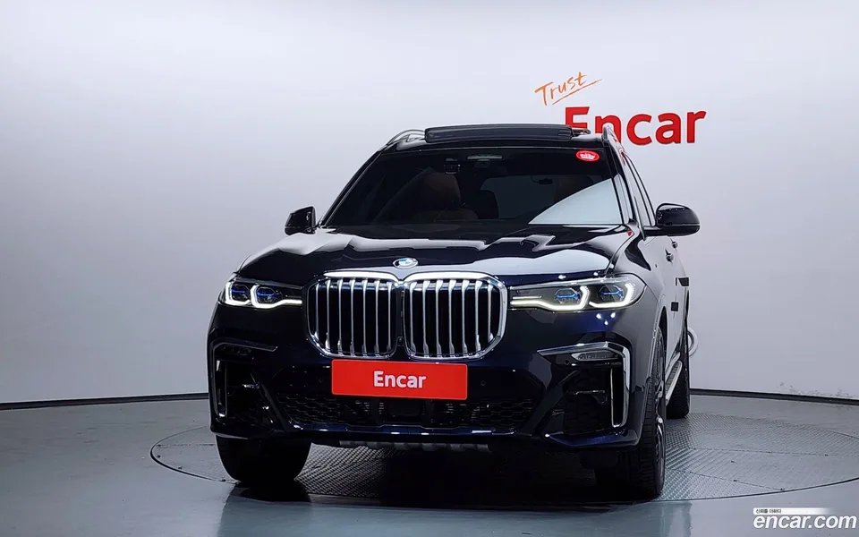 BMW X7 xDrive 40i M 6 2022 — миниатюра 3
