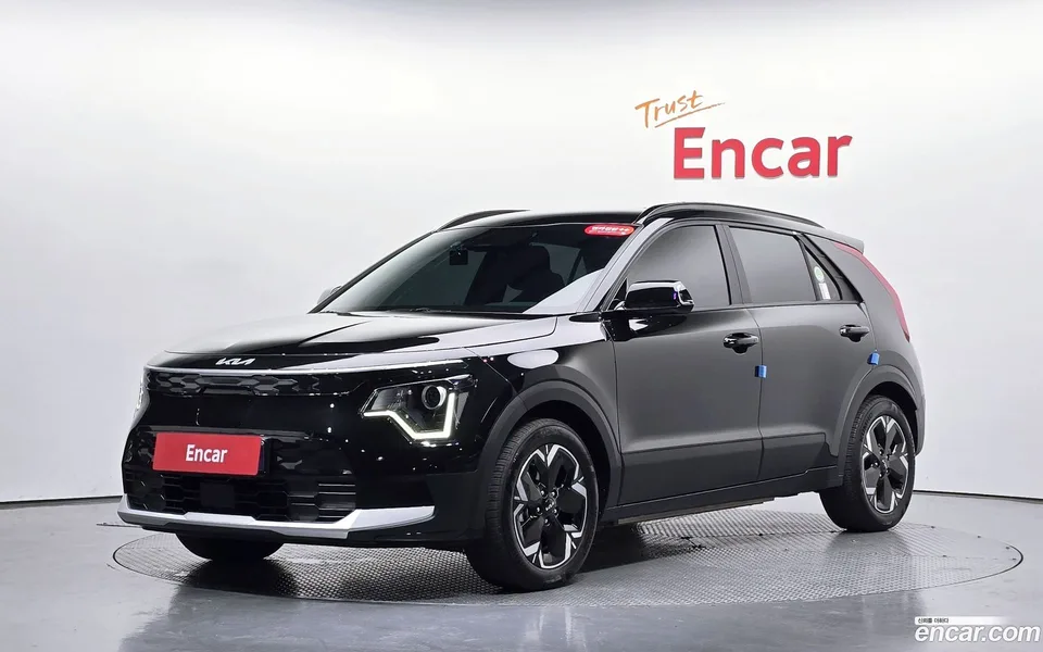 Kia Niro EV 2023 — фото 1, купить с доставкой в Москву