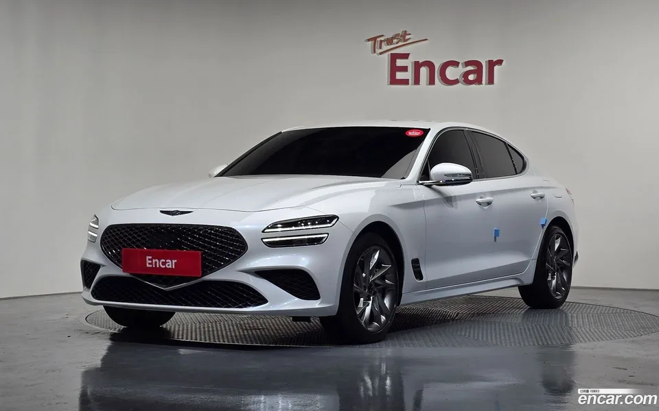 Genesis G70 2.5T 4WD 2023 — фото 1, купить с доставкой в Москву