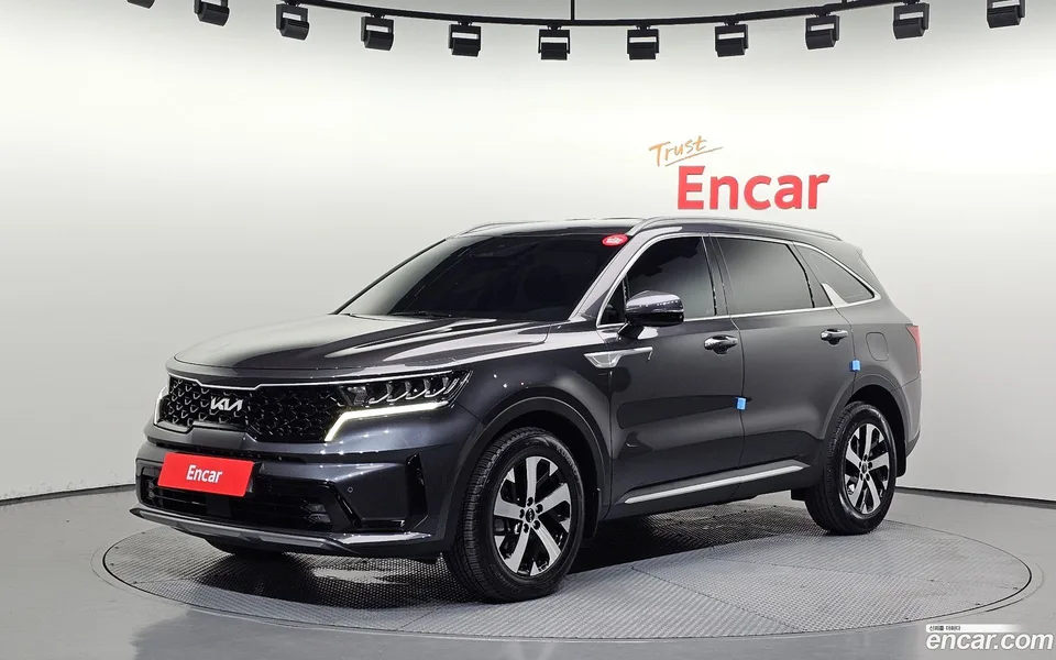 Kia Sorento 2.2 2WD 2023 — фото 1, купить с доставкой в Москву