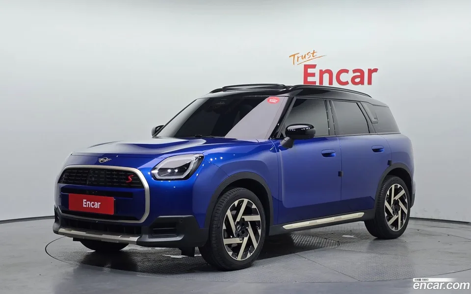 MINI Cooper S Countryman ALL4 2025 — фото 1, купить с доставкой в Москву