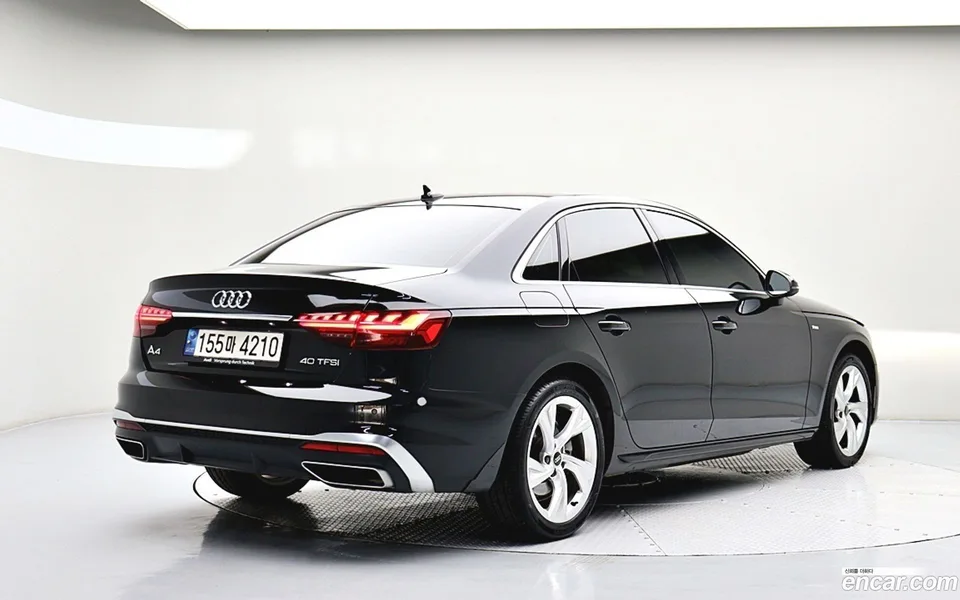 Audi A4 40 TFSI 2022 — миниатюра 4