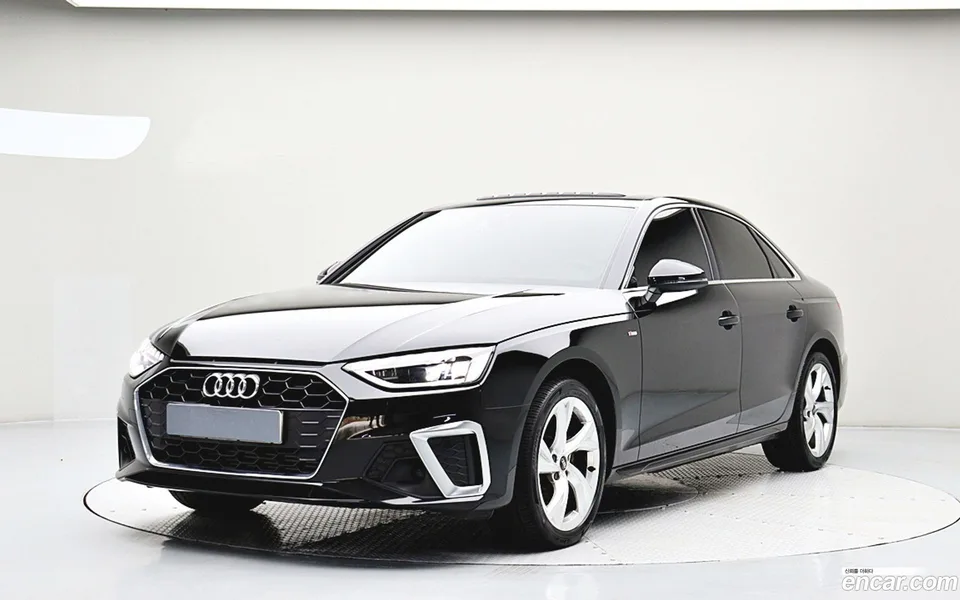 Audi A4 40 TFSI 2022 — фото 1, купить с доставкой в Москву