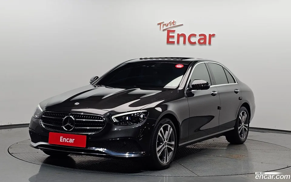 Mercedes-Benz E-Class E350 4MATIC 2022 — фото 1, купить с доставкой в Москву