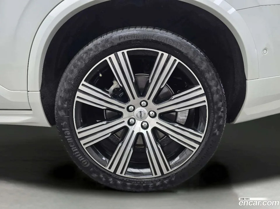 Volvo XC90 T8 2022 — миниатюра 2