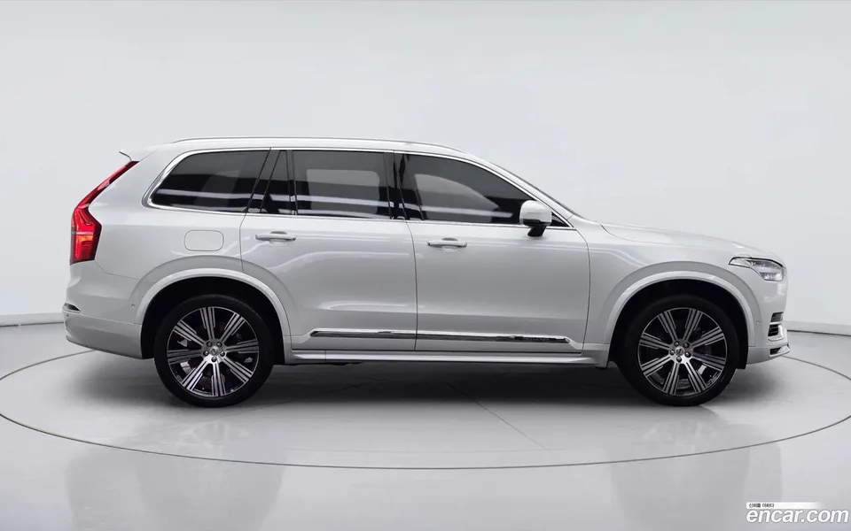 Volvo XC90 T8 2022 — миниатюра 3