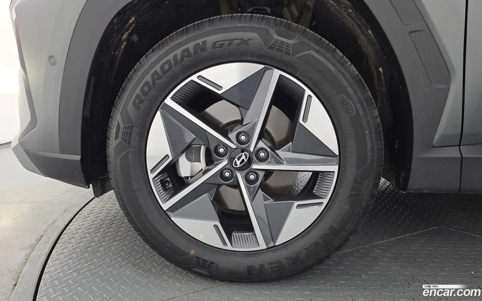 Hyundai Tucson NX4 1.6 2WD 2025 — миниатюра 5