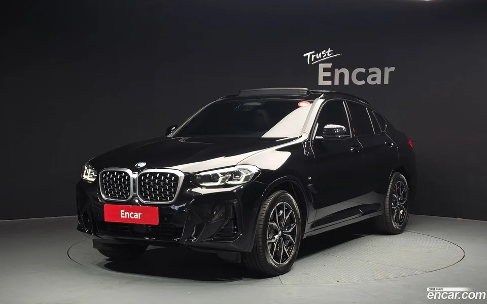 BMW X4 xDrive20i M 2024 — фото 1, купить с доставкой в Москву