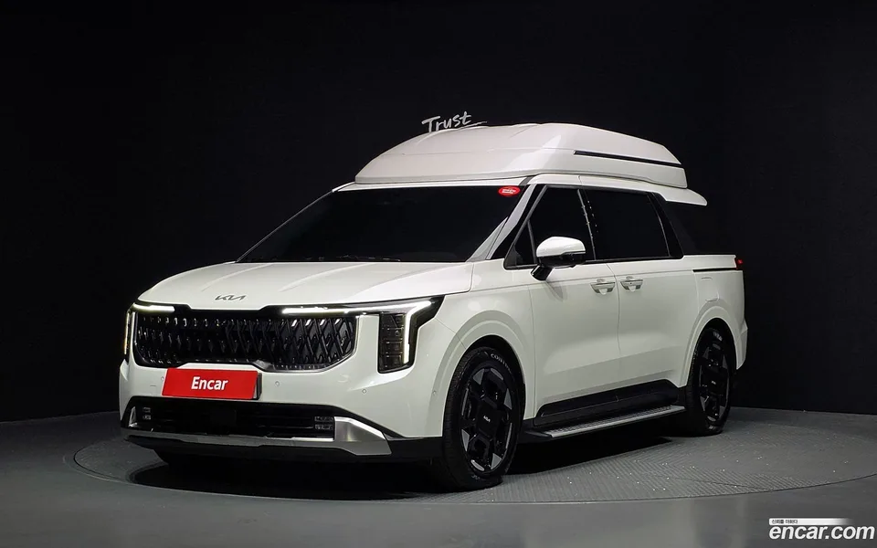 Kia Carnival 7 2024 — фото 1, купить с доставкой в Москву