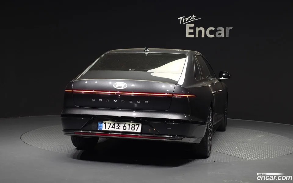 Hyundai Grandeur Hybrid 2023 — миниатюра 4