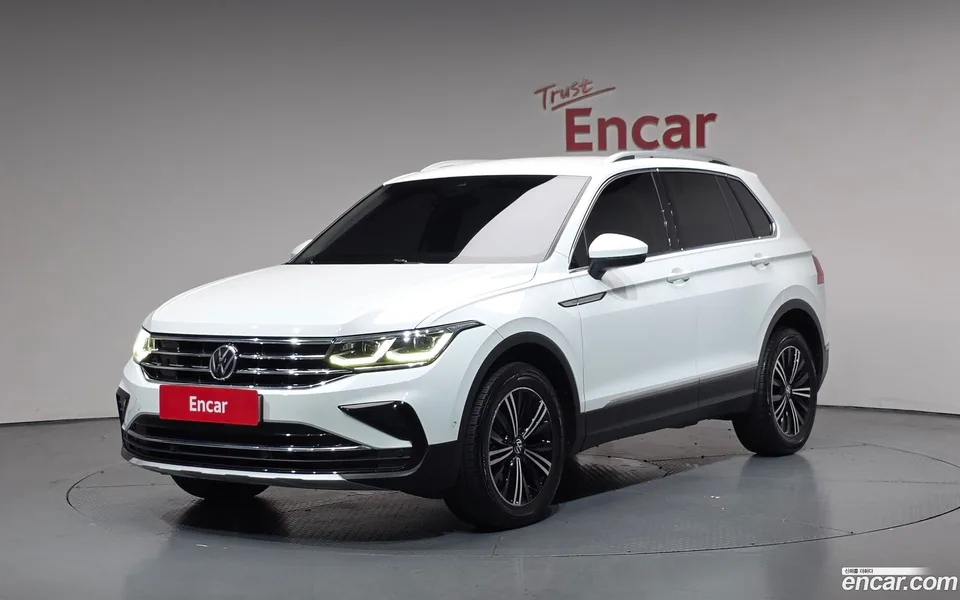 Volkswagen Tiguan 2.0 TDI 4 2022 — фото 1, купить с доставкой в Москву
