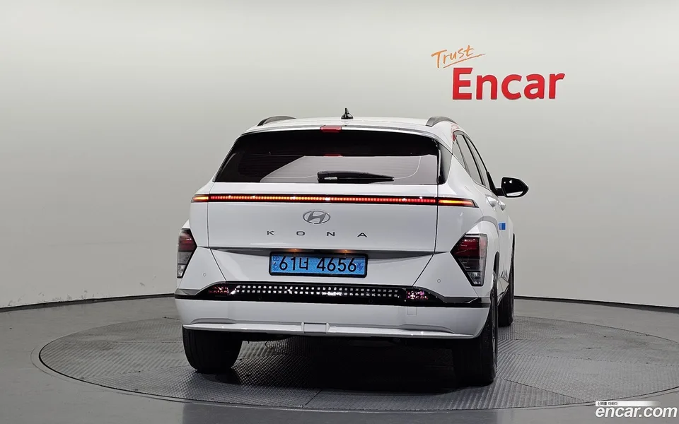 Hyundai Kona Electric 2025 — миниатюра 4