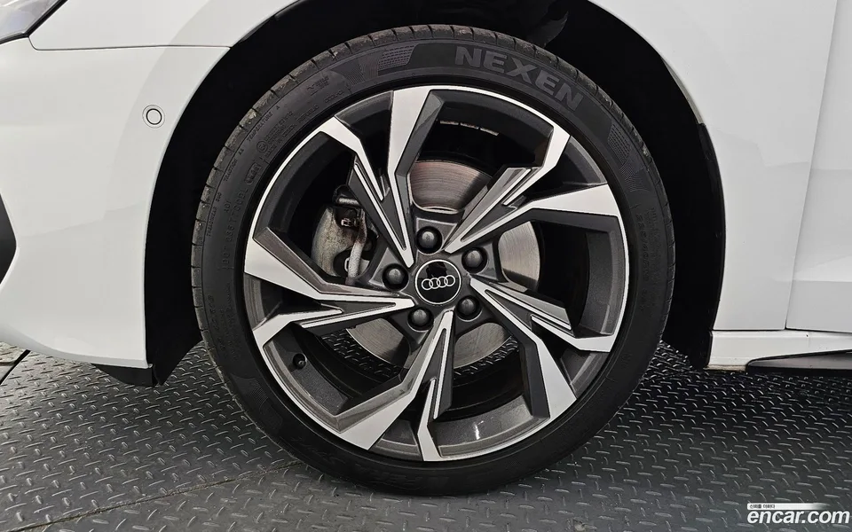 Audi A3 (8Y) 40 TFSI 2025 — миниатюра 5