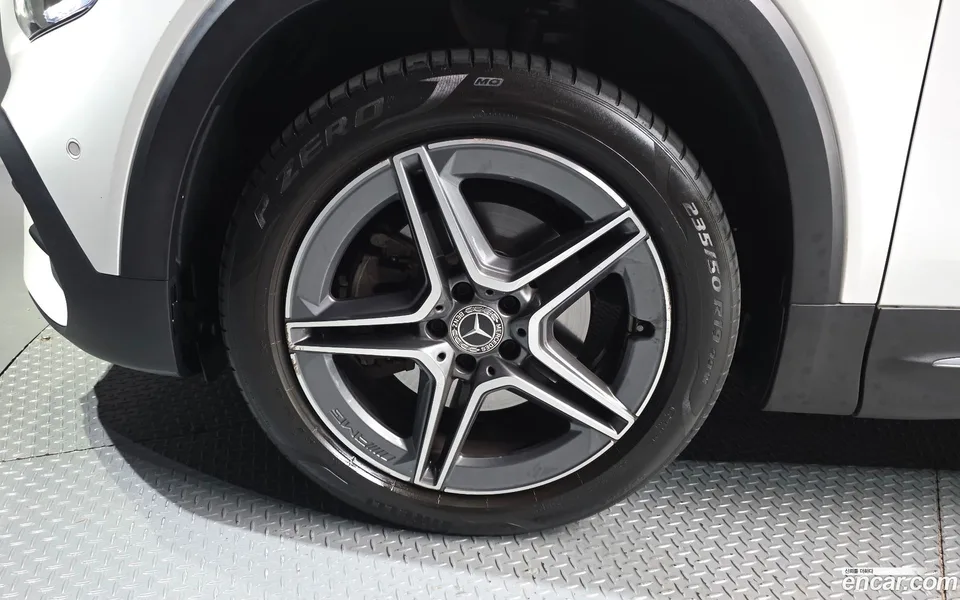 Mercedes-Benz GLB-Class GLB250 4MATIC 2022 — миниатюра 5