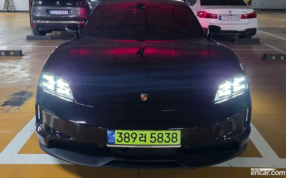 Porsche Taycan 4S 2025 — фото 1, купить с доставкой в Москву