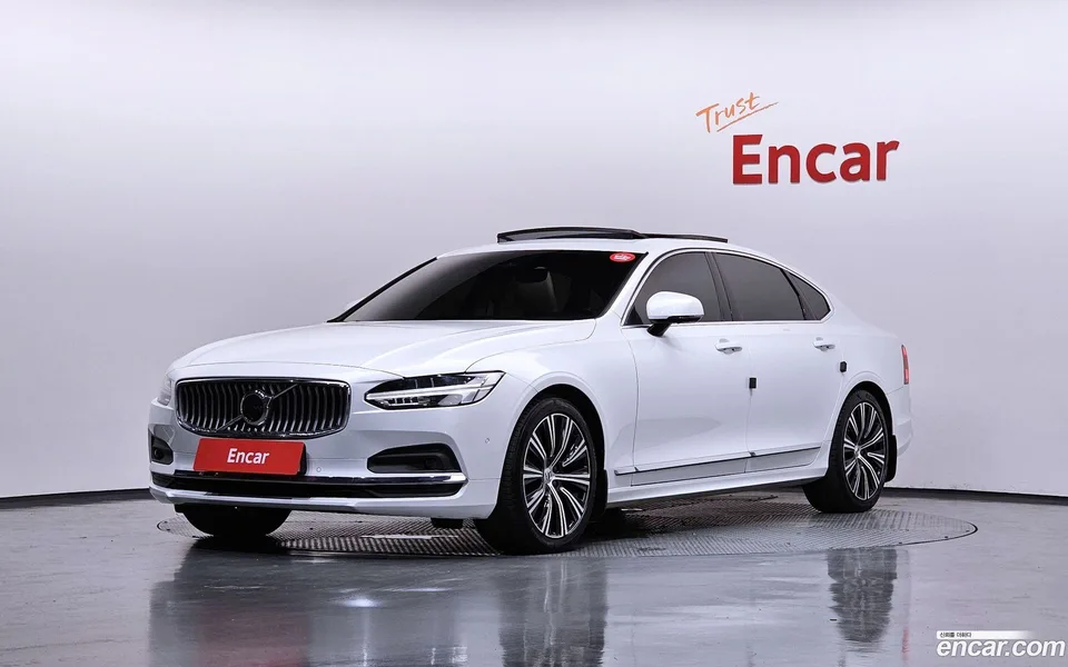 Volvo S90 B5 2024 — фото 1, купить с доставкой в Москву