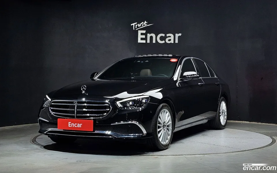 Mercedes-Benz E-Class E250 2022 — фото 1, купить с доставкой в Москву