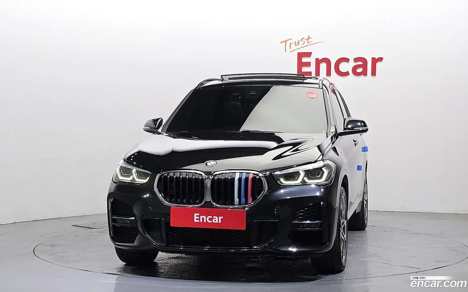 BMW X1 xDrive 20i M 2022 — миниатюра 3