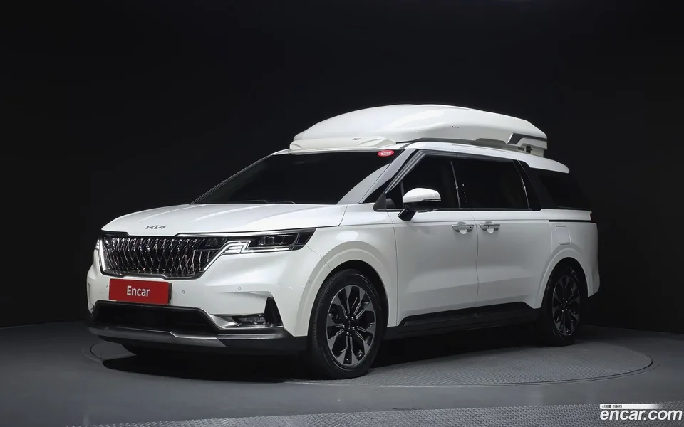 Kia Carnival 9 2022 — фото 1, купить с доставкой в Москву