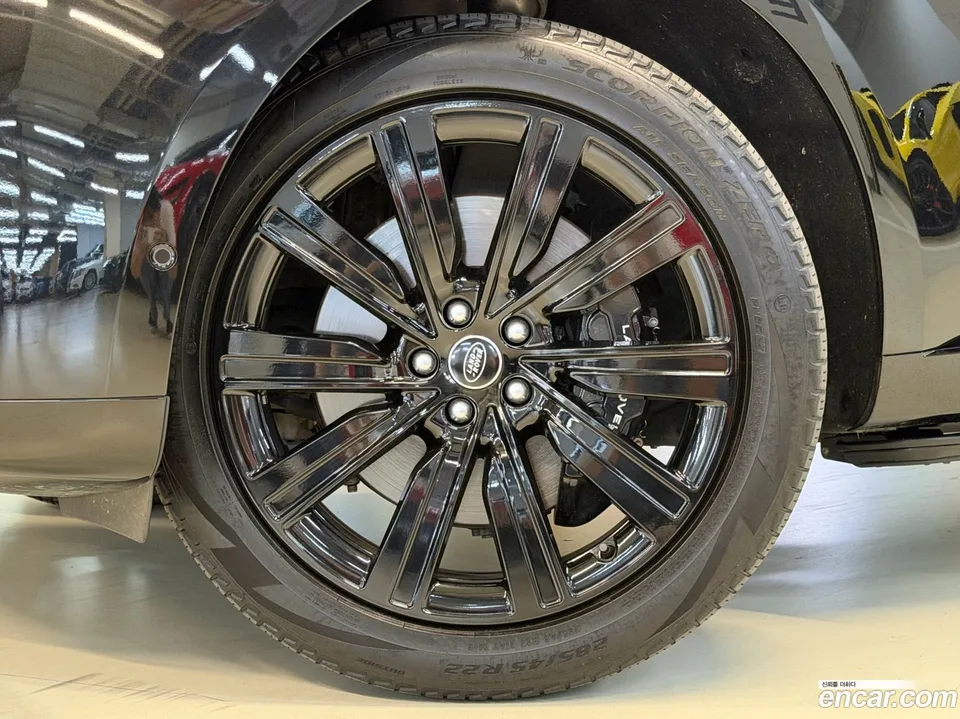 Land Rover Range Rover P530 AB LWB 2023 — миниатюра 4