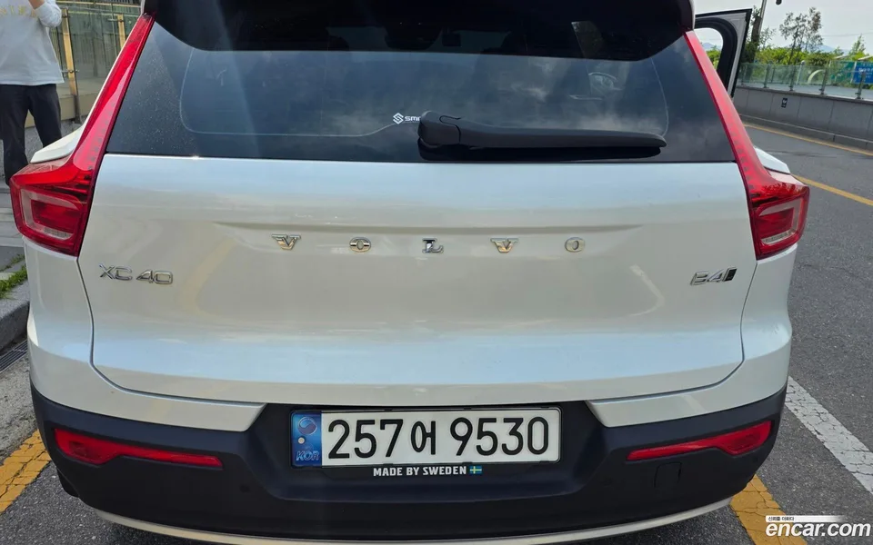 Volvo XC40 B4 2022 — миниатюра 4