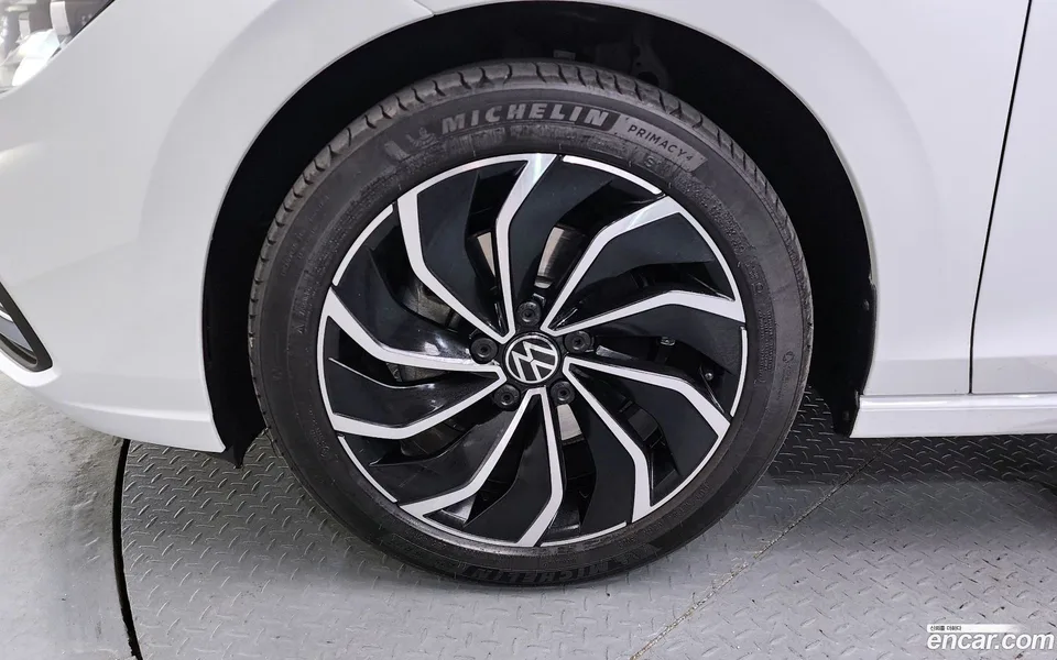 Volkswagen Golf 2.0 TDI 2024 — миниатюра 5