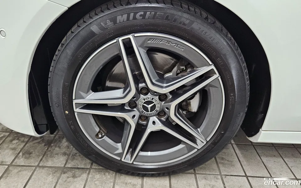 Mercedes-Benz E-Class E250 AMG Line 2023 — миниатюра 2