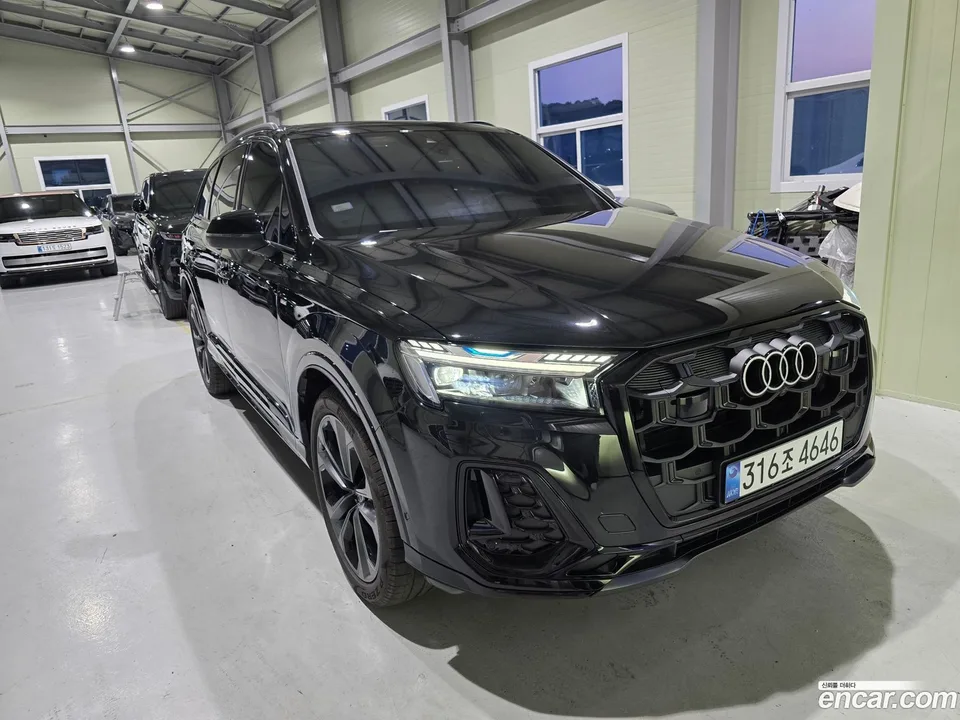 Audi Q7 (4M) 50 TDI 2025 — фото 1, купить с доставкой в Москву