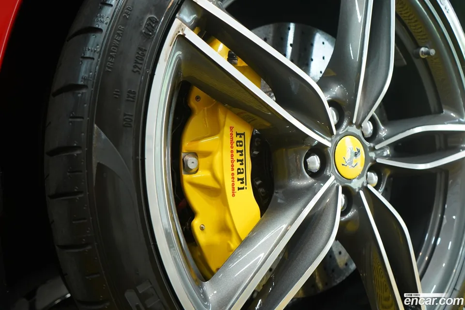 Ferrari Roma 3.9 2024 — миниатюра 5